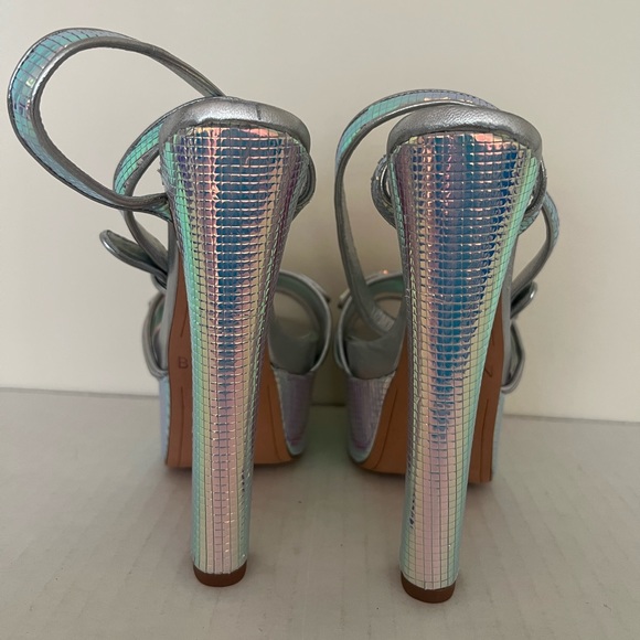 Alexandre Birman Clarita Metallic Leather Platform Sandals - Picture 13 of 15